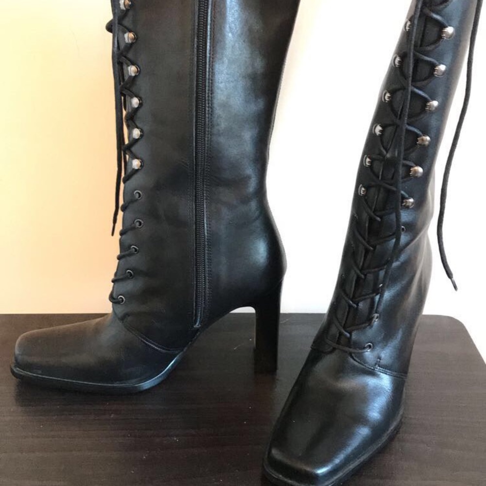 White mountain Oakley Boots